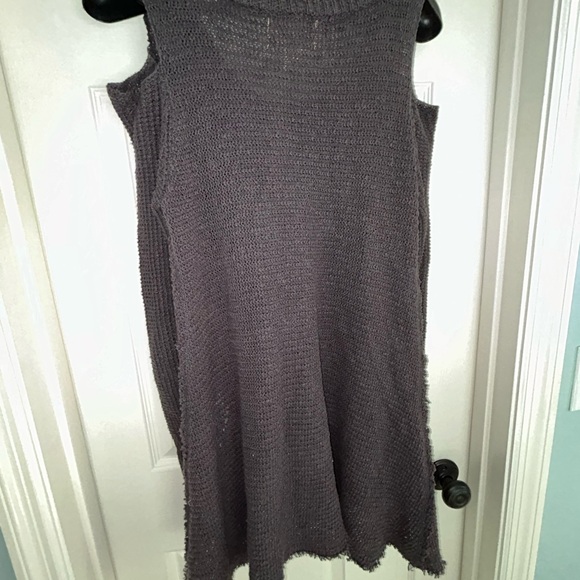 Open shoulder oversized top - Picture 3 of 7